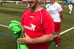 Dennis Fries - Torschütze zum 0:1 in Biebesheim - ist nach seiner Auswechslung sichtlich zufrieden