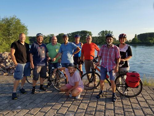 Fahrradfahren mit der Ski-Abteilung