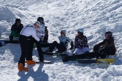 Sonne, Schnee und Spaß - die Jugendskifahrt nach Zell war wieder mal ein voller Erfolg.