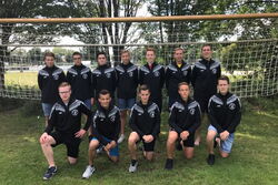Neue Sweatshirts für die A- und B-Jugend Fußballer