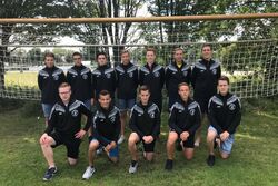 Neue Sweatshirts für die A- und B-Jugend Fußballer